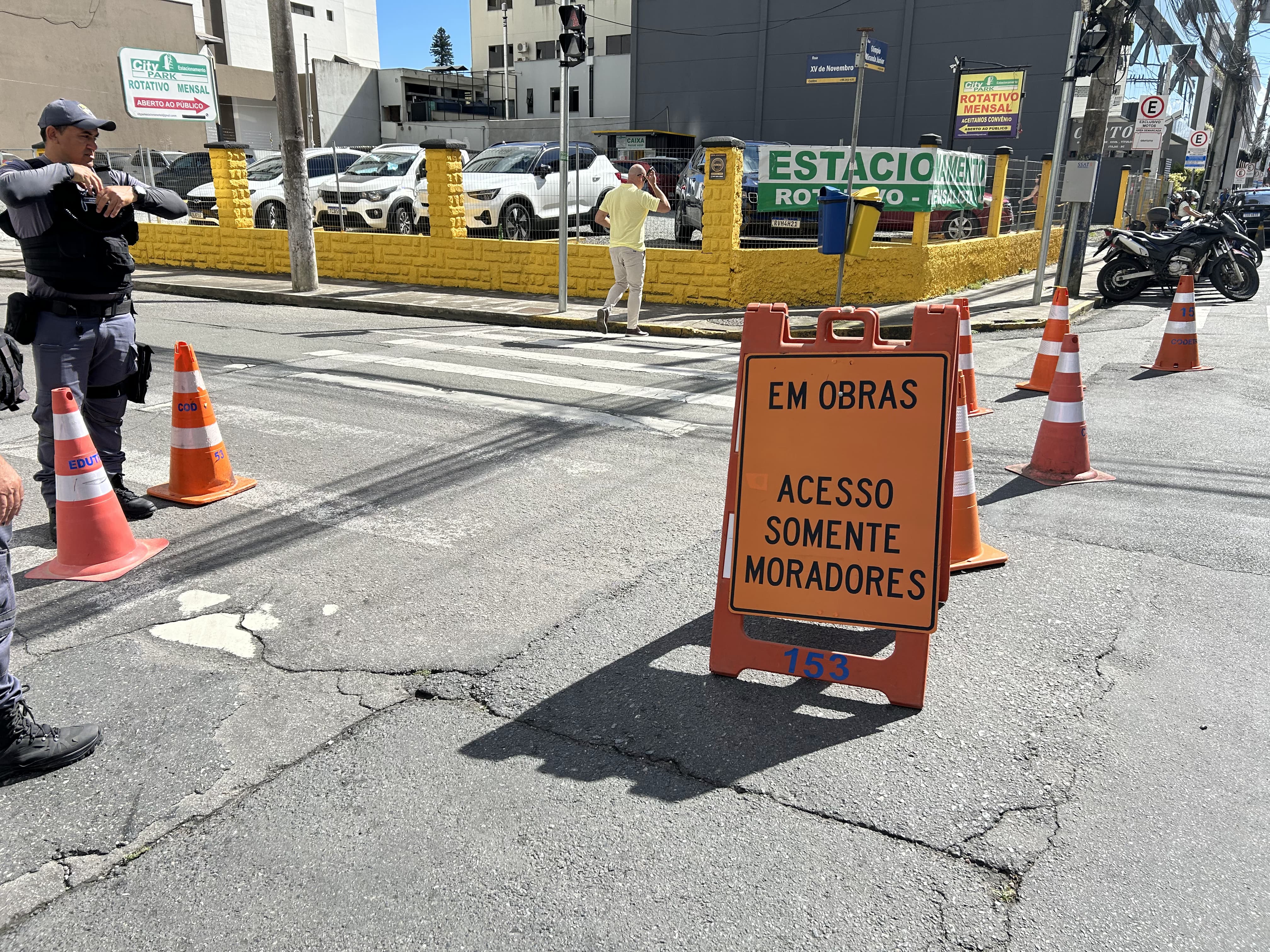 Município de Itajaí realiza obras de macrodrenagem na Rua XV de Novembro